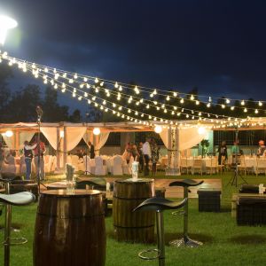 Urban_Live_events_outdoor_pergola_reception_barrels